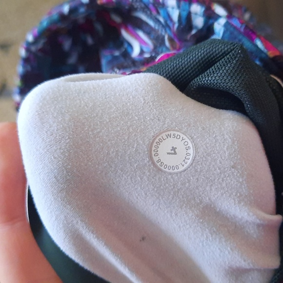 Lululemon legging - Picture 2 of 4